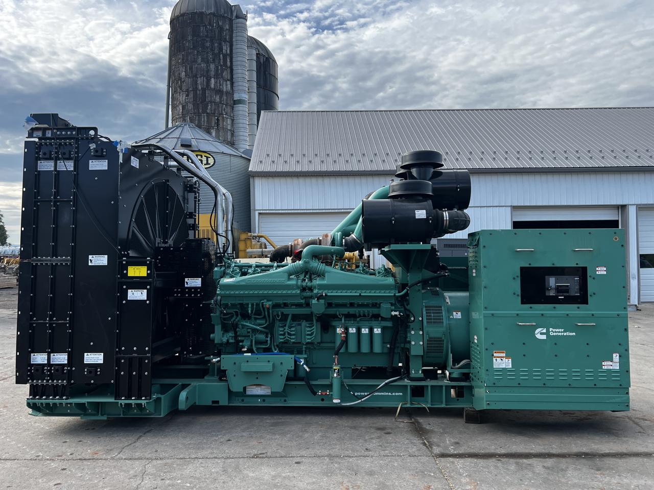 1500 kW Cummins/Onan Generator, New Surplus, QSK50 Liter Cummins Engine, Year - 2022, 5 Hours, US EPA Tier 4 Including DPF Muffler and Def Tank and Controller - Image 5
