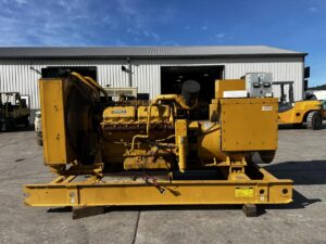 _500 kW 3412 CAT GenSet, Open Skid, 920 Hours, with Base Fuel Tank