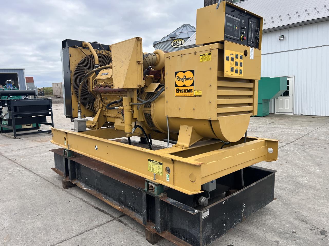 _500 kW 3412 CAT GenSet, Open Skid, 920 Hours, with Base Fuel Tank - Image 6