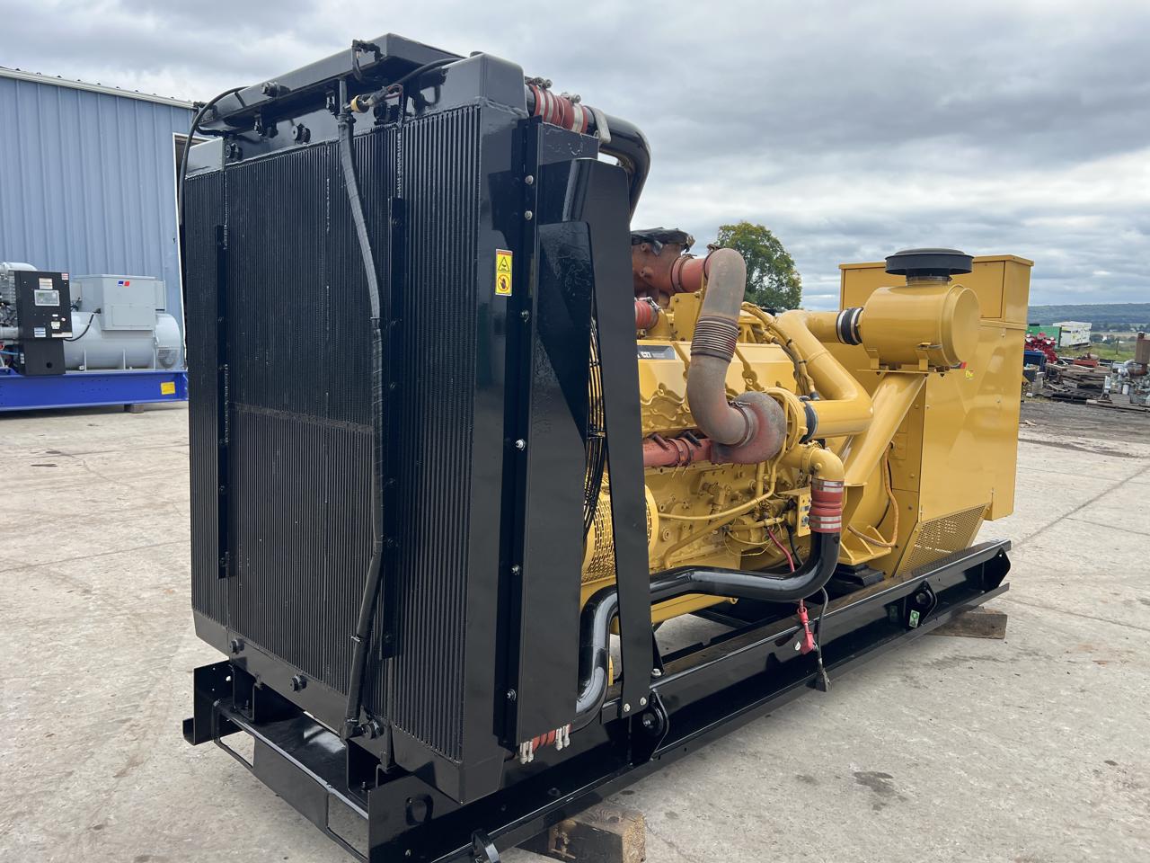 _800 kW C27 CAT Gen Set, Open Skid, Year - 2008, US EPA Tier 2 Pre Emission Engine - Image 2
