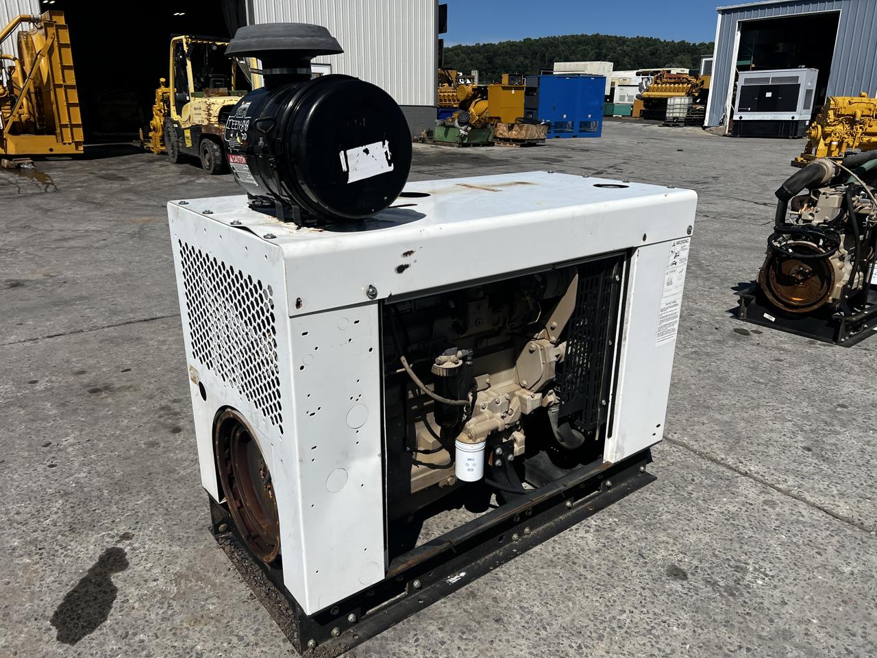 John Deere 6.8 Liter Engine, Power Unit with Radiator, 225 HP, US EPA Tier 3 Pre Emission Engine, Year - 2014 - Image 2