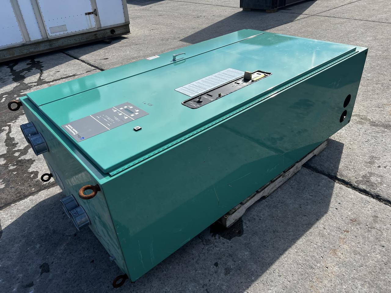 800 Amp Cummins/Onan Automatic Transfer Switch with Isolation By Pass. Nema 1 Enclosure - Image 3