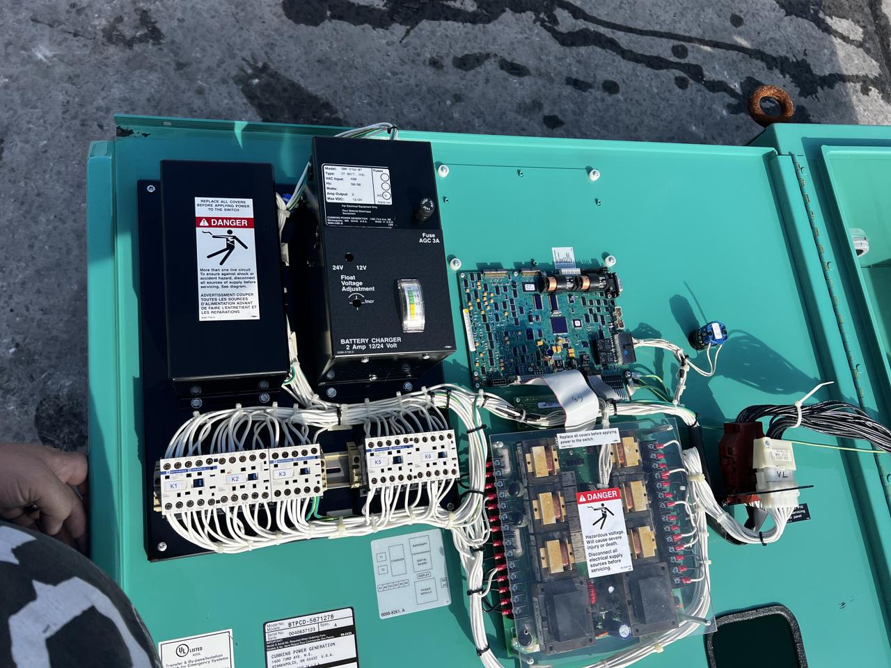 800 Amp Cummins/Onan Automatic Transfer Switch with Isolation By Pass. Nema 1 Enclosure - Image 8