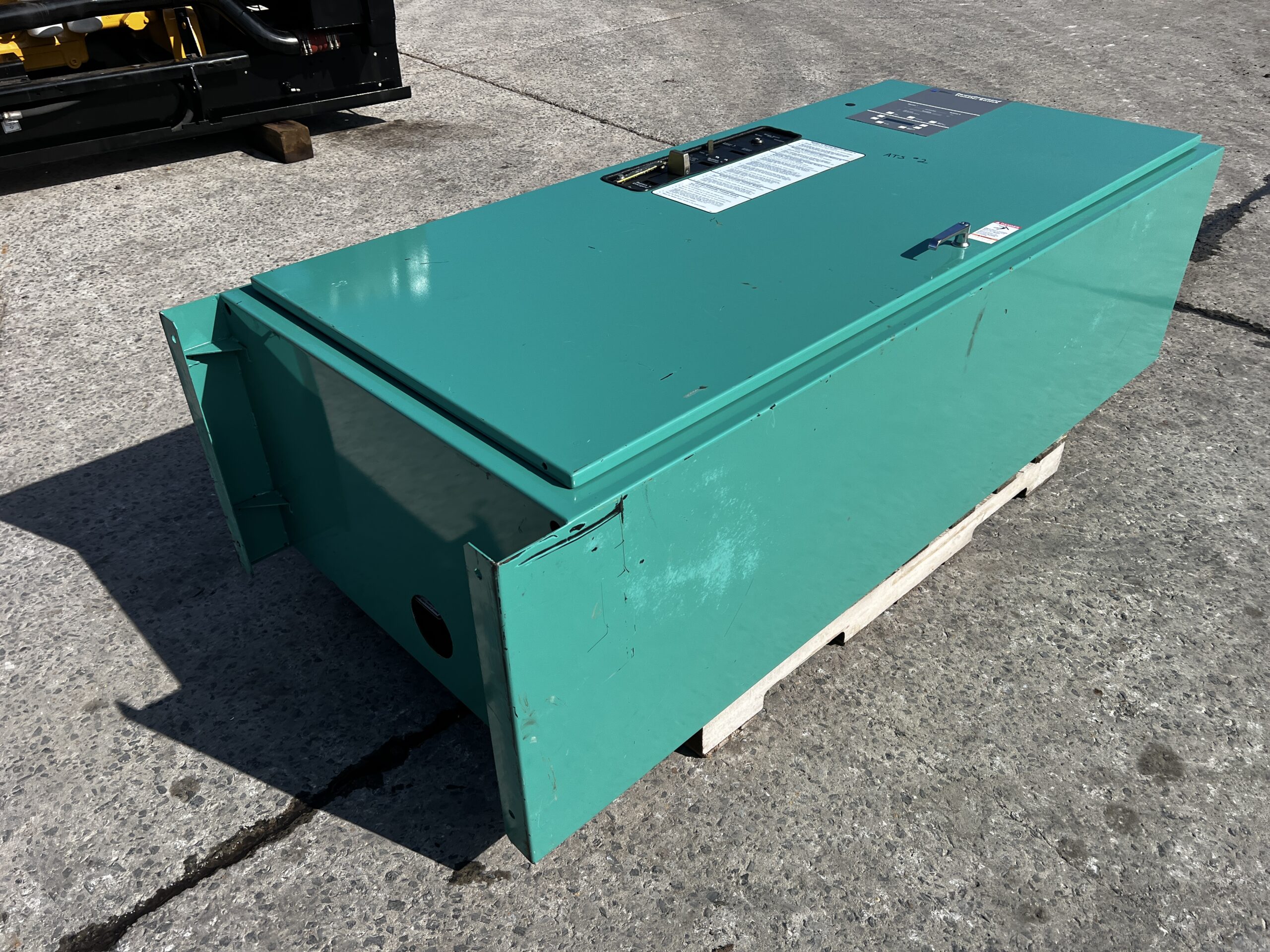 400 Amp Cummins/Onan Automatic Transfer Switch with Isolation By Pass, Nema 1 Enclosure - Image 2